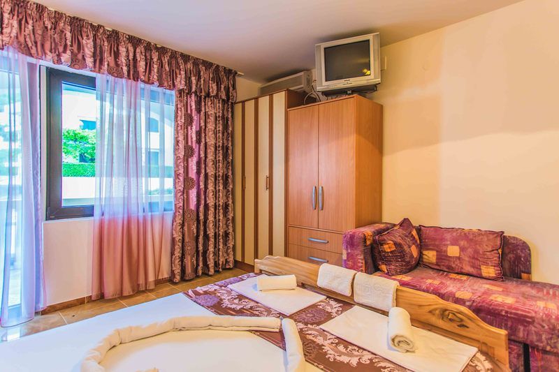 Privatni Smjestaj Toljic Otel Petrovac Dış mekan fotoğraf